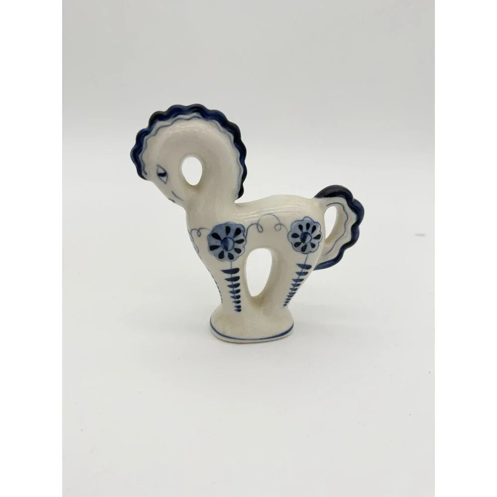 Vtg USSR Art Pottery Gzhel Russia Porcelain White /blue Floral Horse Figurine